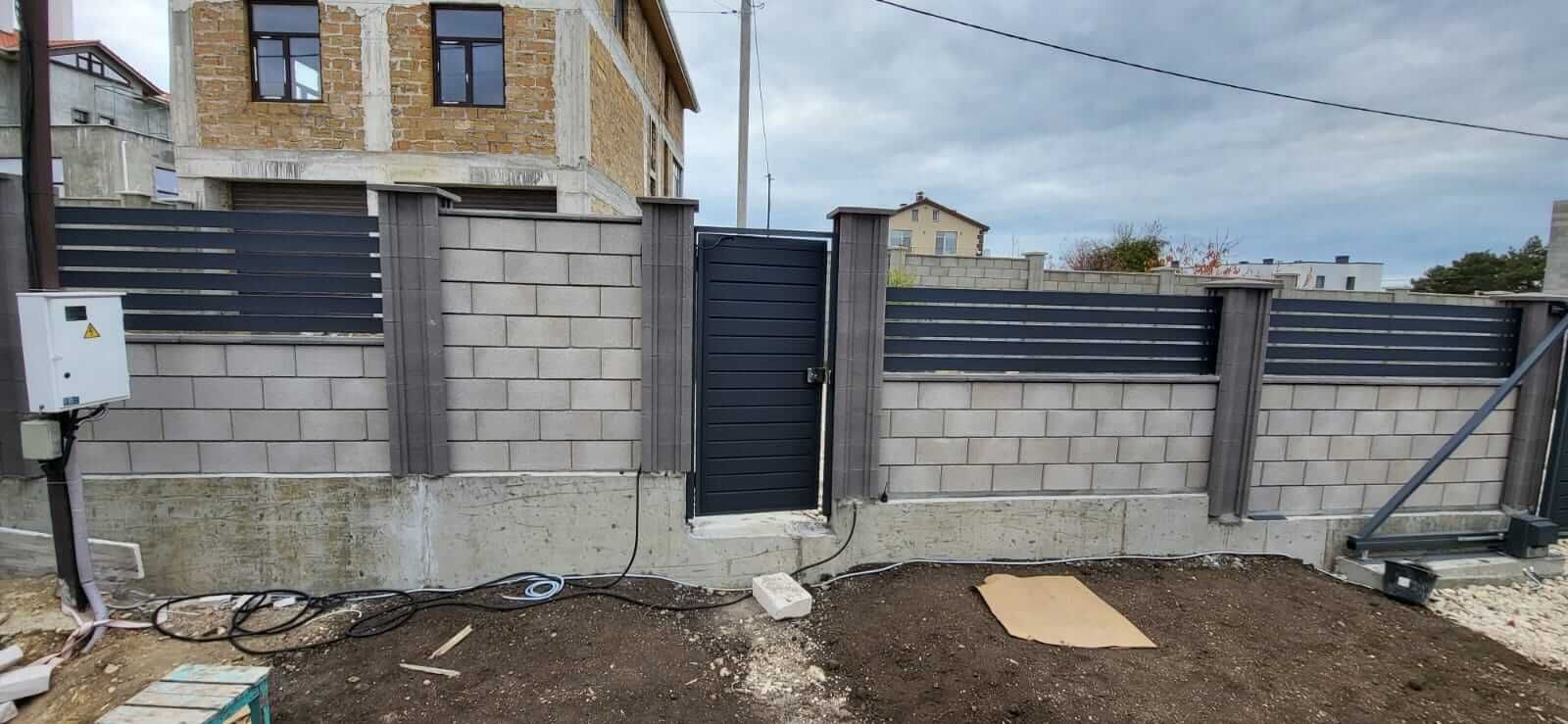 Забор-ранчо из металлопланкена 28м RAL7024 Серый Графит МАТТЕ фото 6 в Симферополе