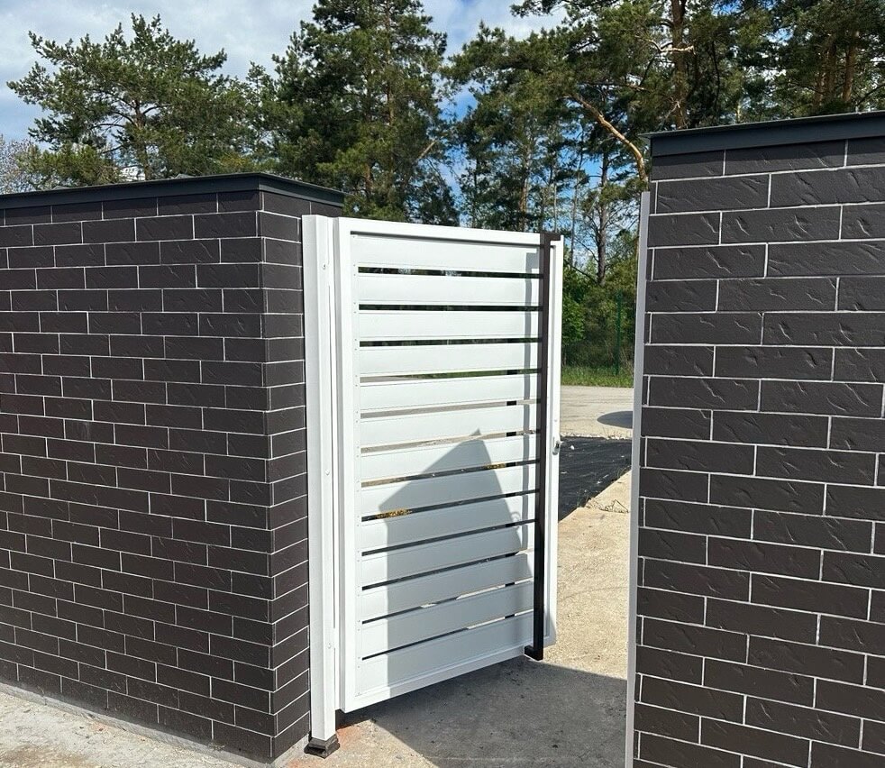 Калитка из металлопланкена RAL9003 Белый фото 4 в Симферополе