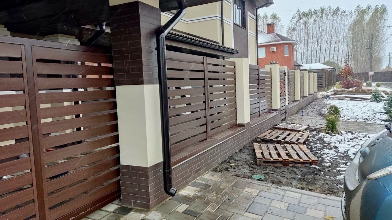 Забор-ранчо из металлопланкена 26м Мореный Дуб Printech фото 2 в Симферополе