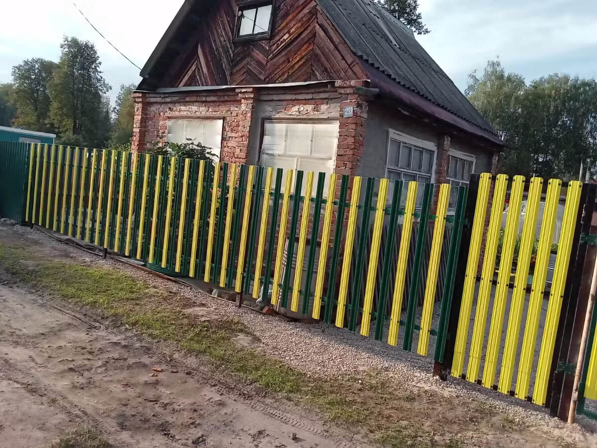 Забор из евроштакетника 13м RAL1018 Желтый фото 1 в Симферополе