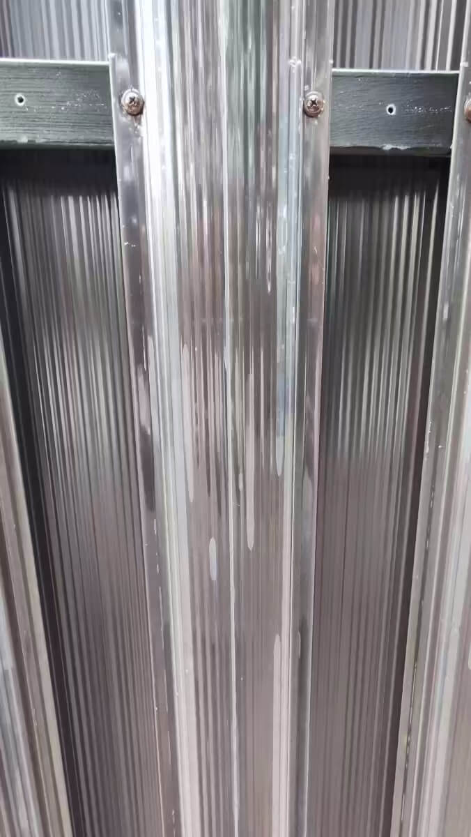 Забор из евроштакетника 22м RAL8019/8019 Темный Шоколад двусторонний фото 3 в Симферополе