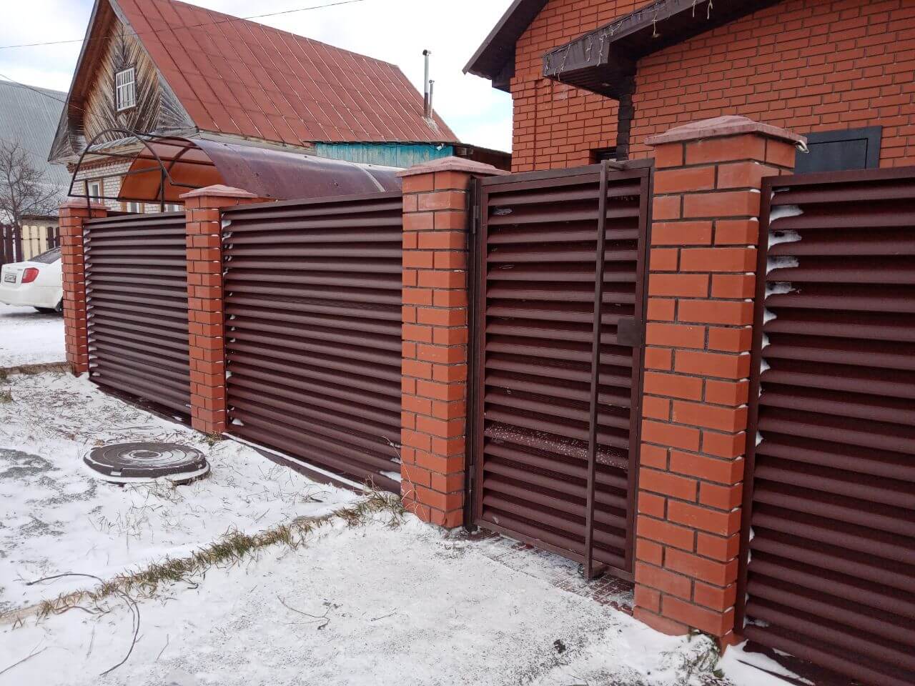 Забор из ламелей еврожалюзи 12м RAL8017/8017 Шоколад двусторонний МАТТЕ фото 2 в Симферополе