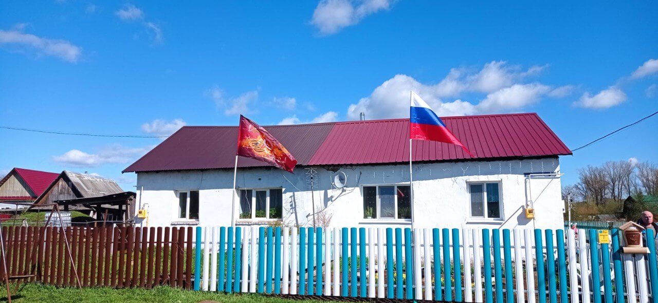 Забор из евроштакетника 16м RAL5021 Морская Волна, RAL9003 Белый в Симферополе