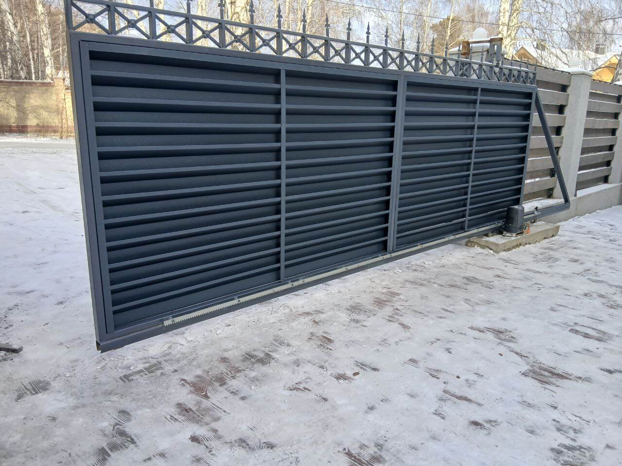 Входная группа из ламелей Хай-Тек RAL7024/7024 Серый Графит двусторонний МАТТЕ фото 8 в Симферополе