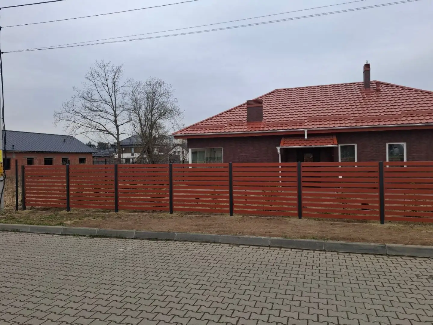 Забор-ранчо из металлопланкена 18м RAL8004 Терракотовый фото 3 в Симферополе