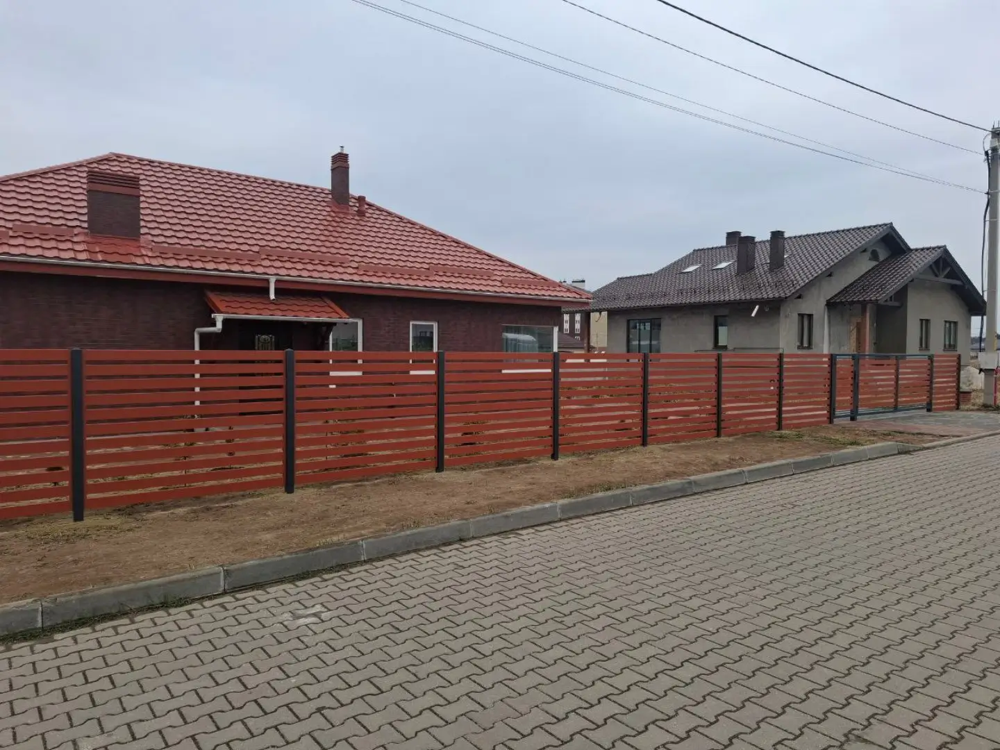 Забор-ранчо из металлопланкена 18м RAL8004 Терракотовый фото 1 в Симферополе